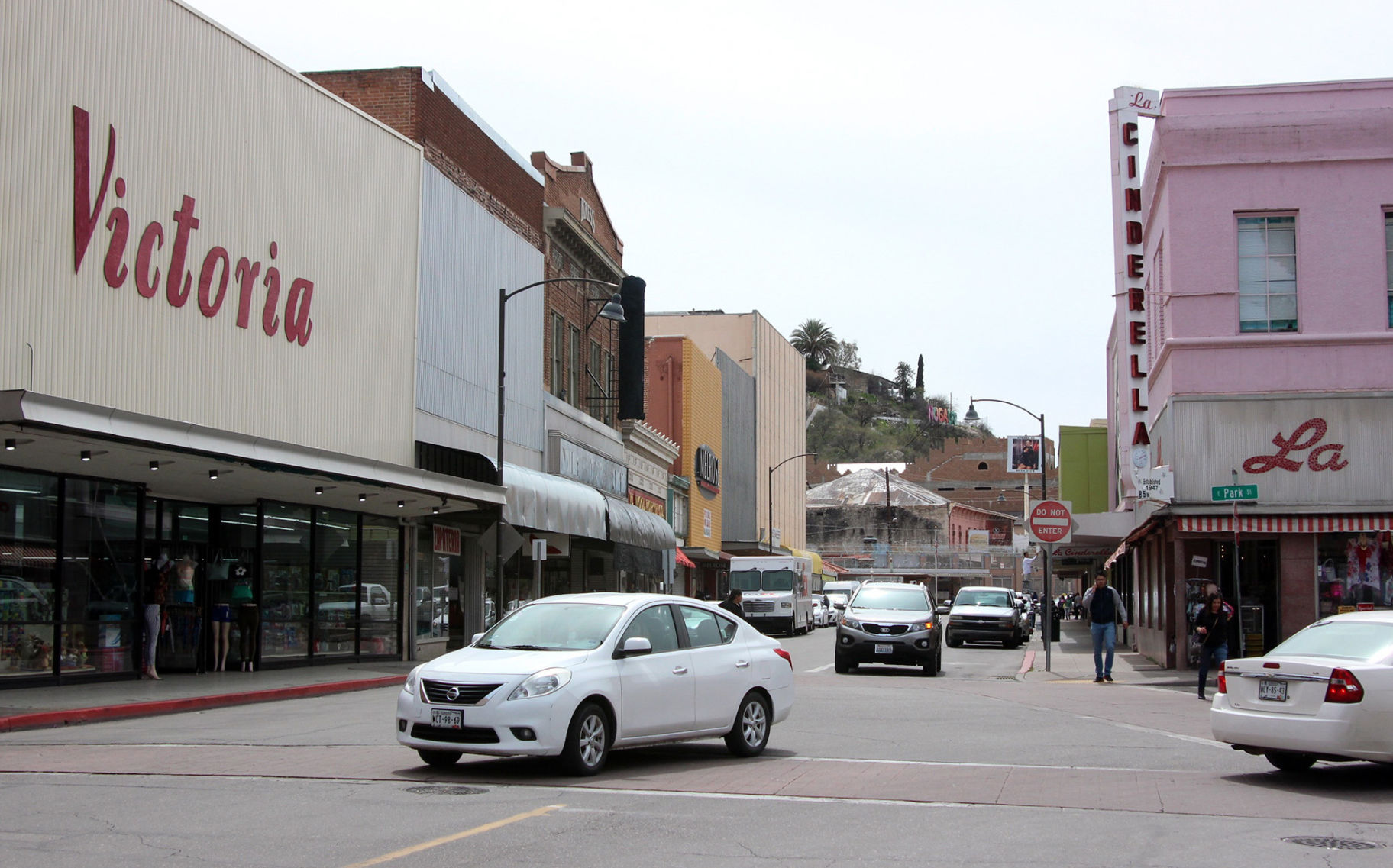 Morley Ave